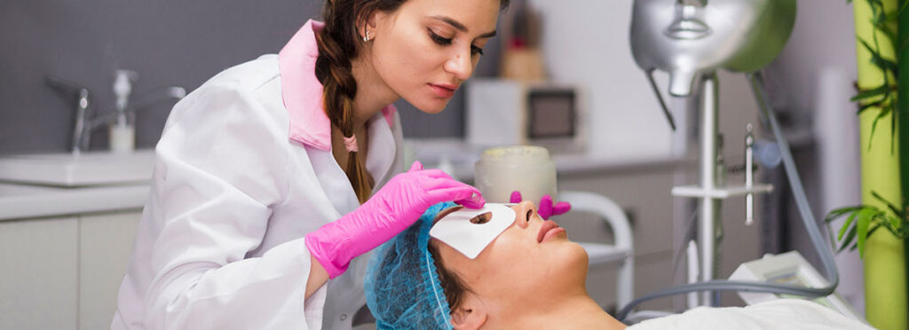 Ruhiger Behandlungsraum im STELLAR Beauty Studio Nürnberg